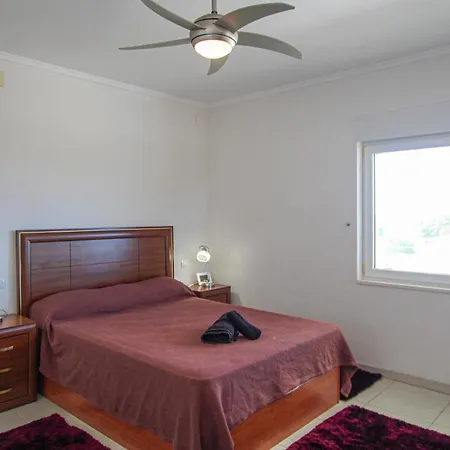 5 Bedroom Cozy In *